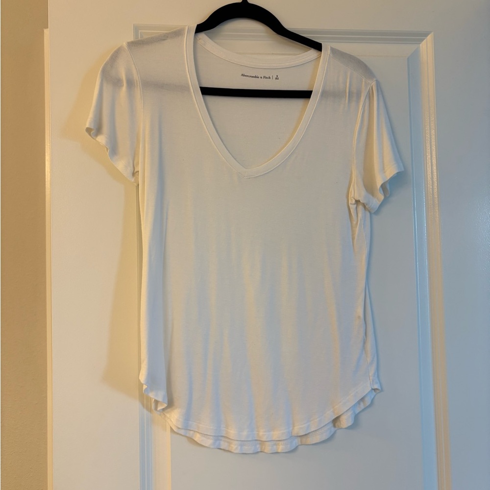 Abercrombie & Fitch Cream Short Sleeve Tee